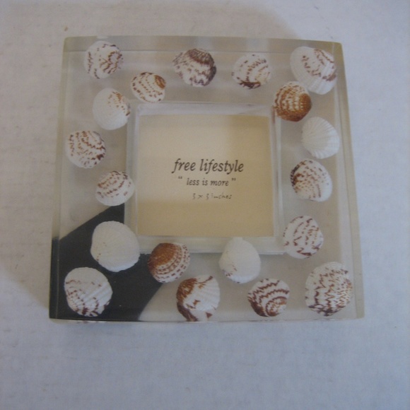 Free Lifestyle Less is More Resin & Seashells 3 x 3 Single Picture Frame NWNT - Picture 3 of 5